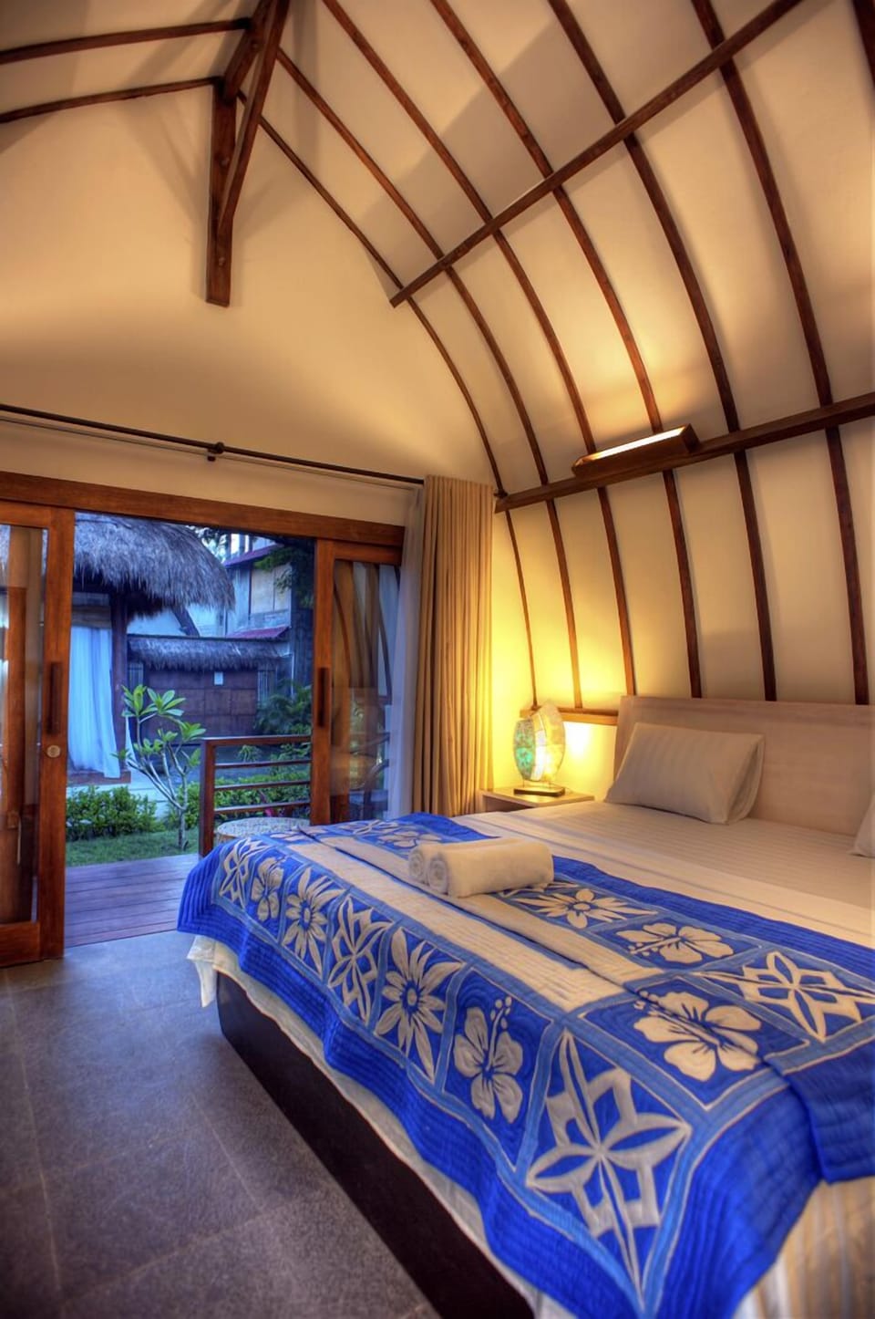 Double Room | In-room safe, desk, WiFi (free)