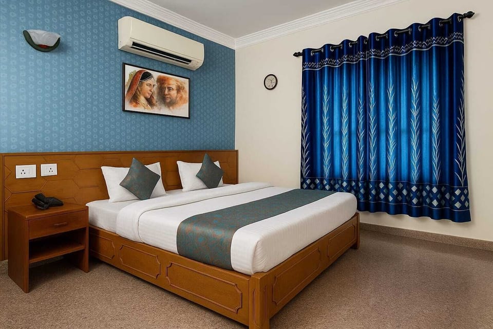 Deluxe Double Room | Premium bedding, in-room safe, individually decorated, desk