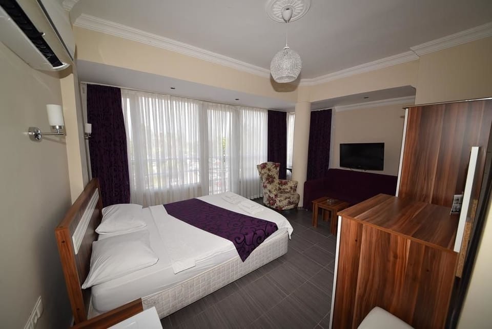 Economy Double Room | Soundproofing, iron/ironing board, free WiFi