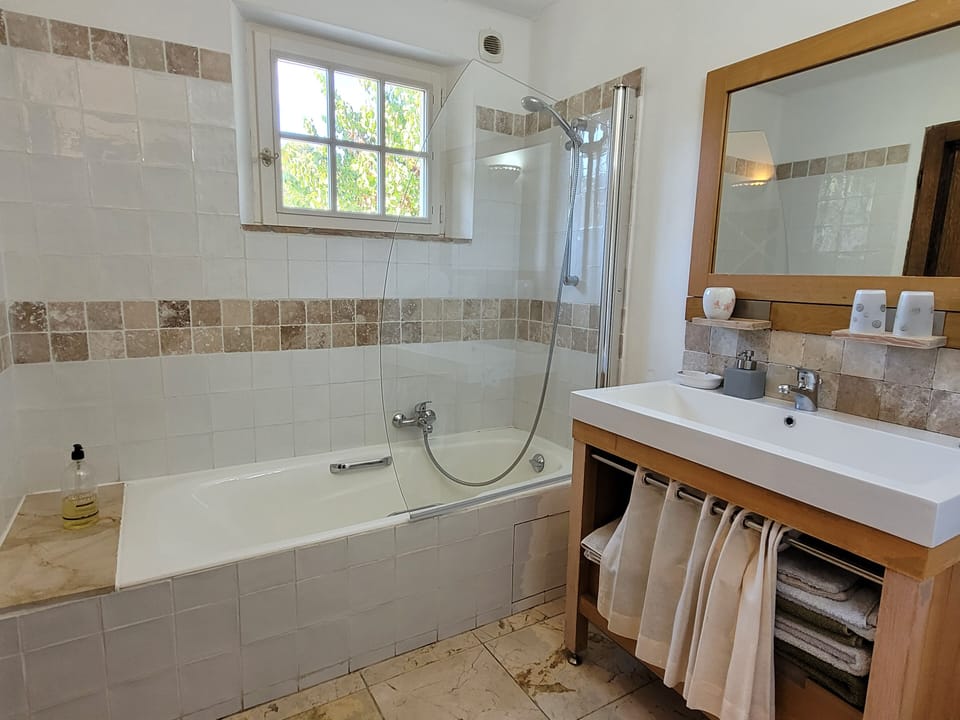 Comfort Double Room, Private Bathroom, Pool View | Bathroom | Free toiletries, hair dryer, towels, soap