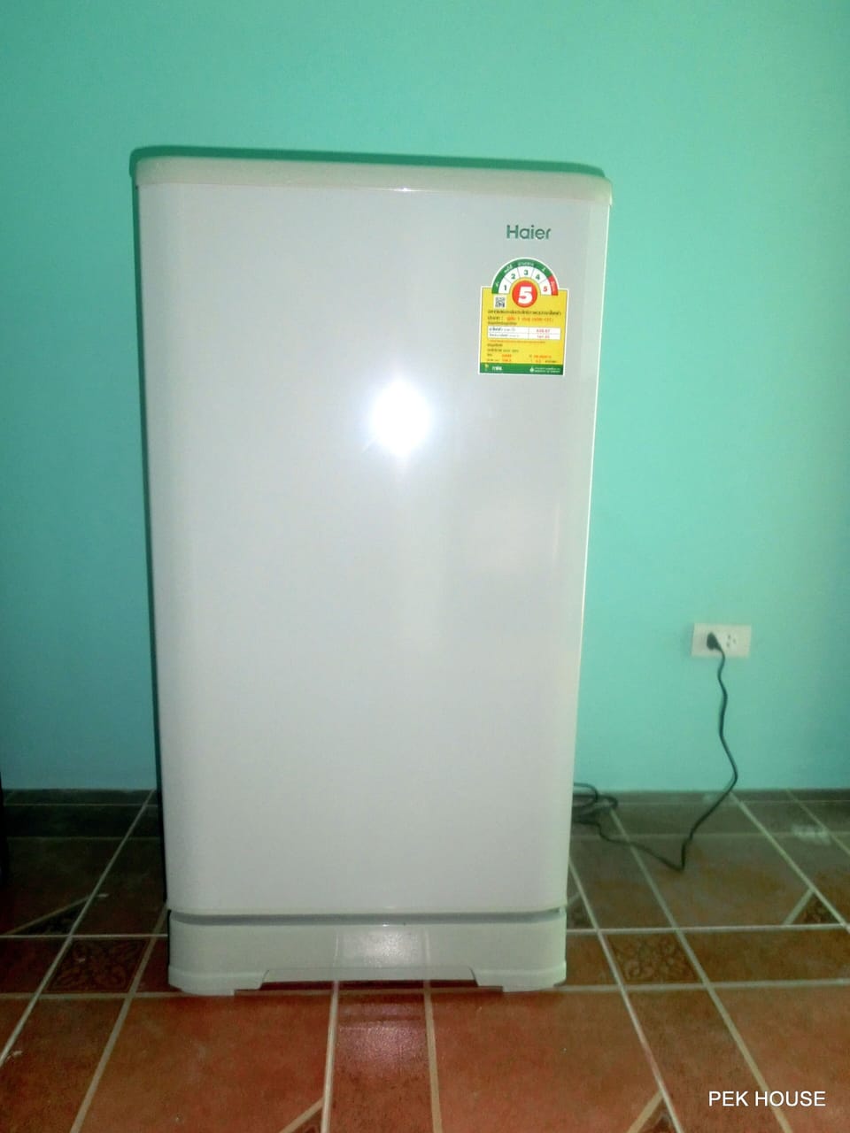 Standard Air-con Room | Mini-refrigerator