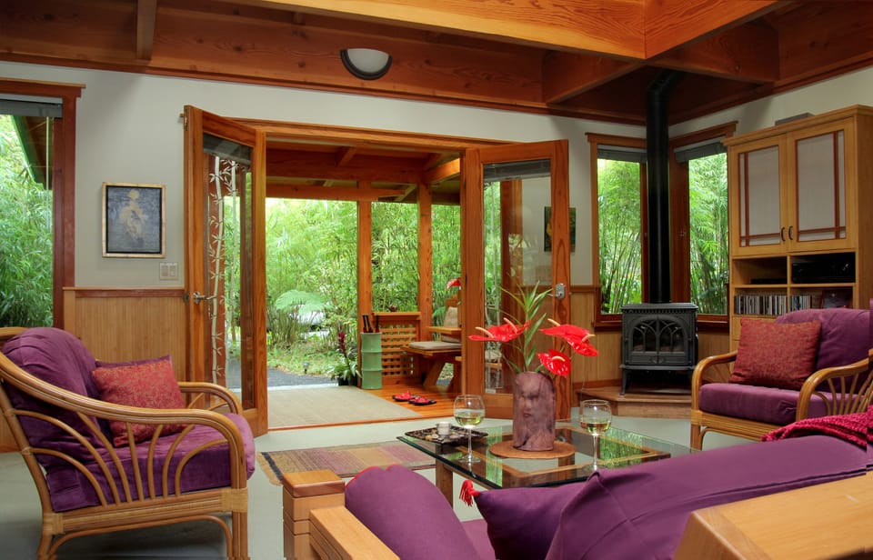 Bamboo Guest House  | Living room | Fireplace, DVD player