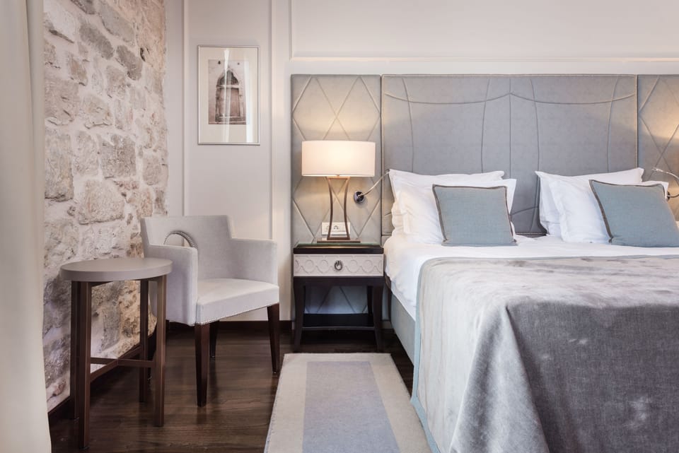 Superior Twin Room | Down comforters, minibar, in-room safe, desk