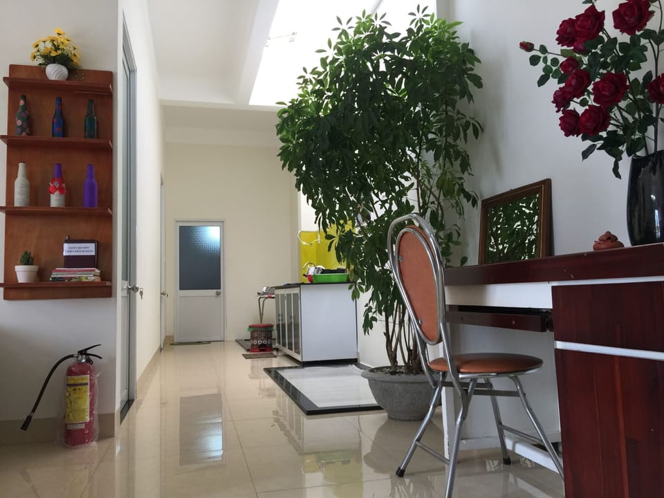Family Apartment, 2 Bedrooms, Smoking, Annex Building | Living area | Flat-screen TV