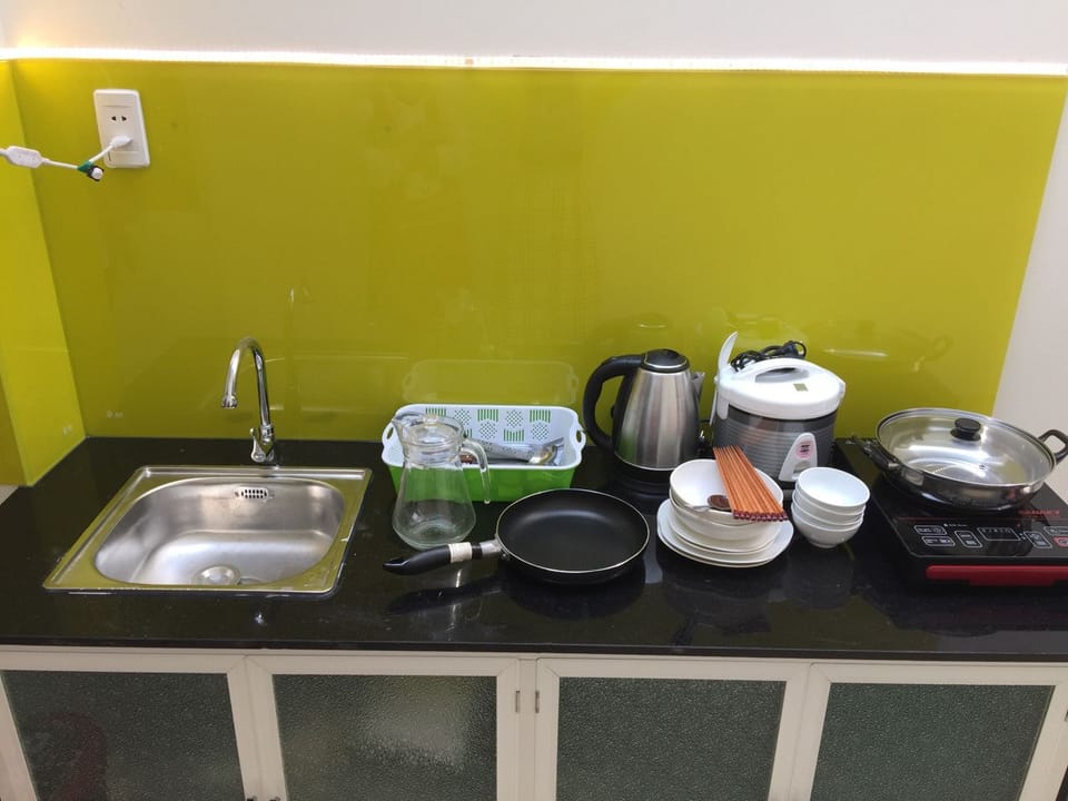 Family Apartment, 2 Bedrooms, Smoking, Annex Building | Private kitchen | Fridge, stovetop, electric kettle, cookware/dishes/utensils