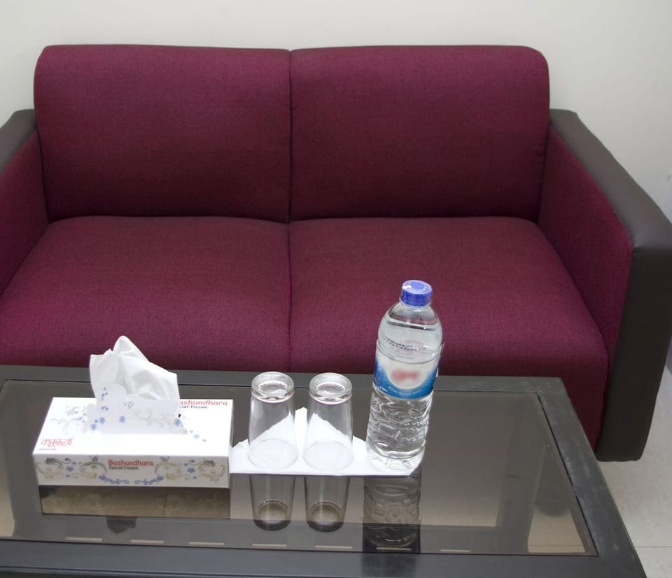 Deluxe A/C Room | Minibar, in-room safe, desk, rollaway beds