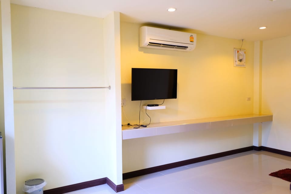 Superior Villa, 1 King Bed, Non Smoking, Ensuite | Free WiFi