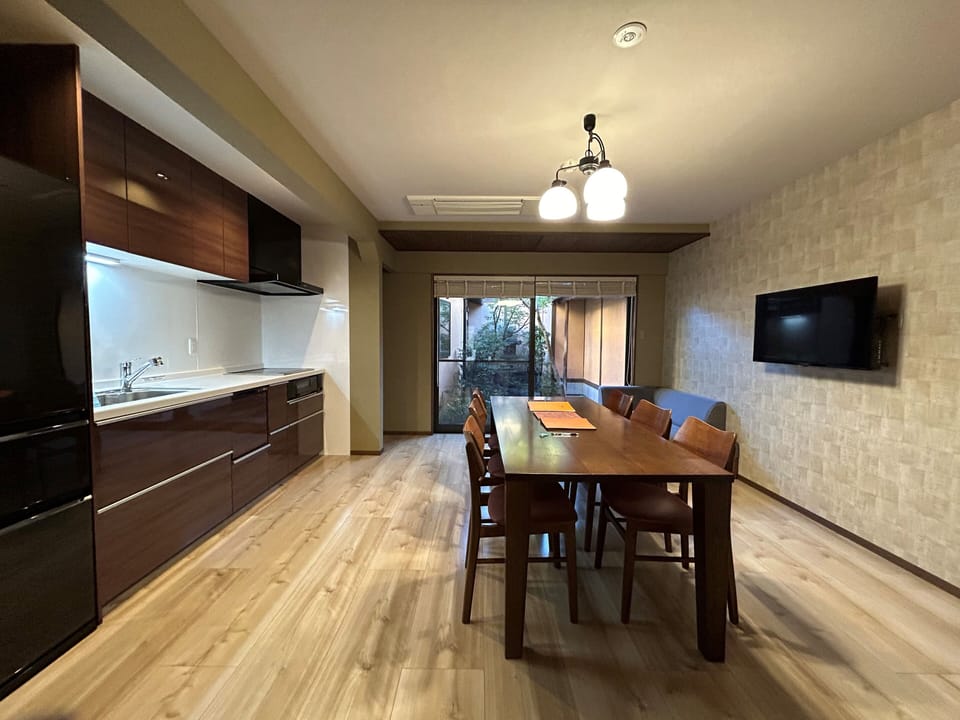 Whole House Rental | In-room dining