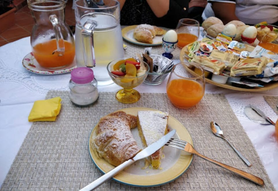 Daily cooked-to-order breakfast for a fee