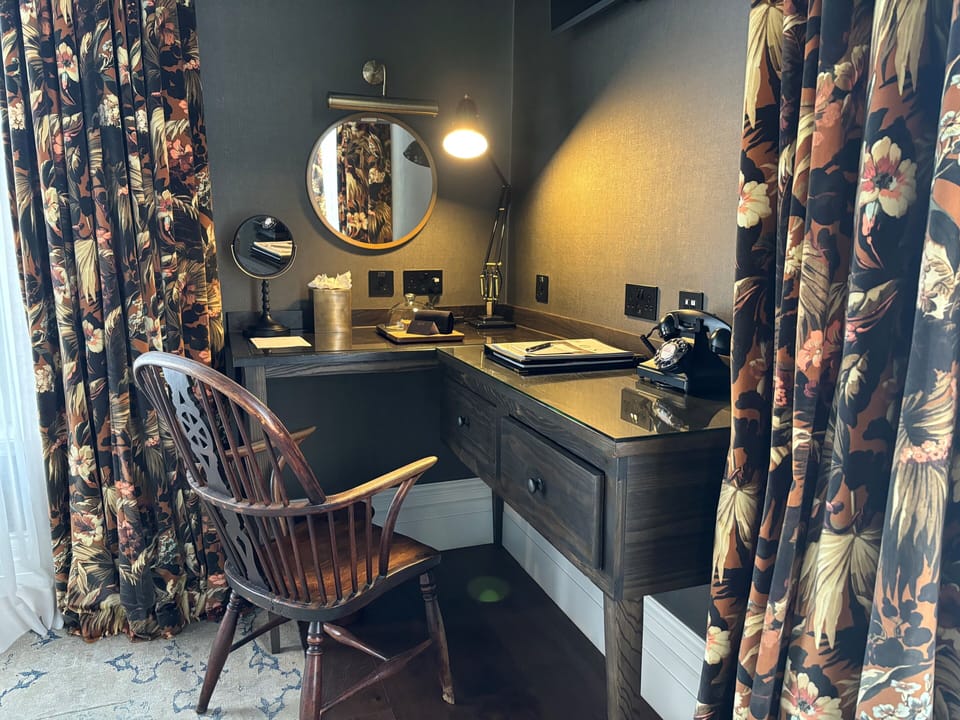 Luxury Double Room, 1 Double Bed, Ensuite (Diamond) | Premium bedding, minibar, desk, iron/ironing board