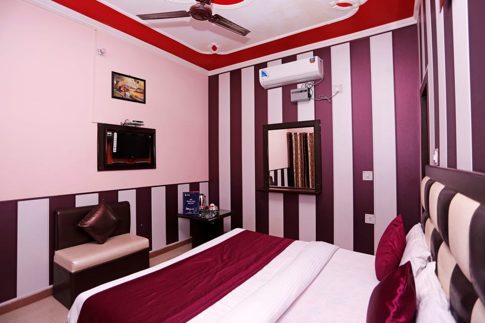 Double or Twin Room | Free WiFi, bed sheets