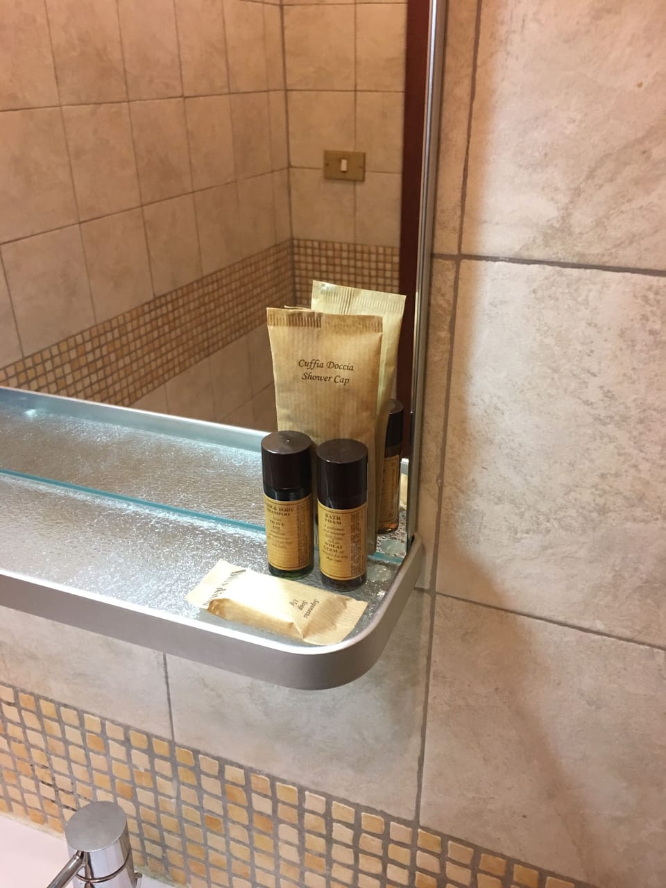 Standard Double Room | Bathroom amenities | Shower, eco-friendly toiletries, hair dryer, bidet