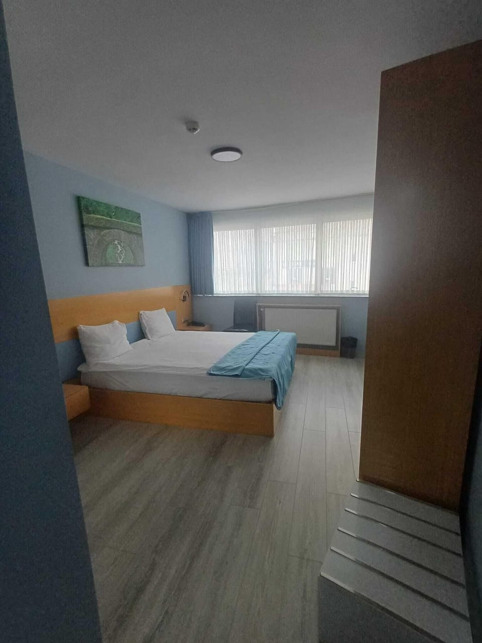 In-room safe, desk, laptop workspace, free WiFi