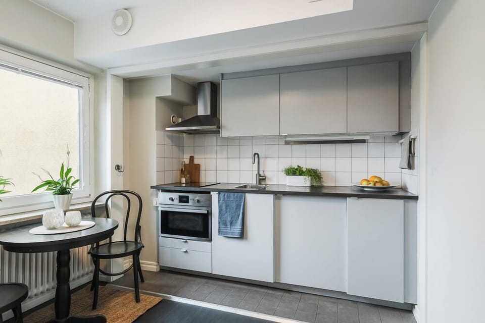 Shared fridge, shared microwave, electric kettle