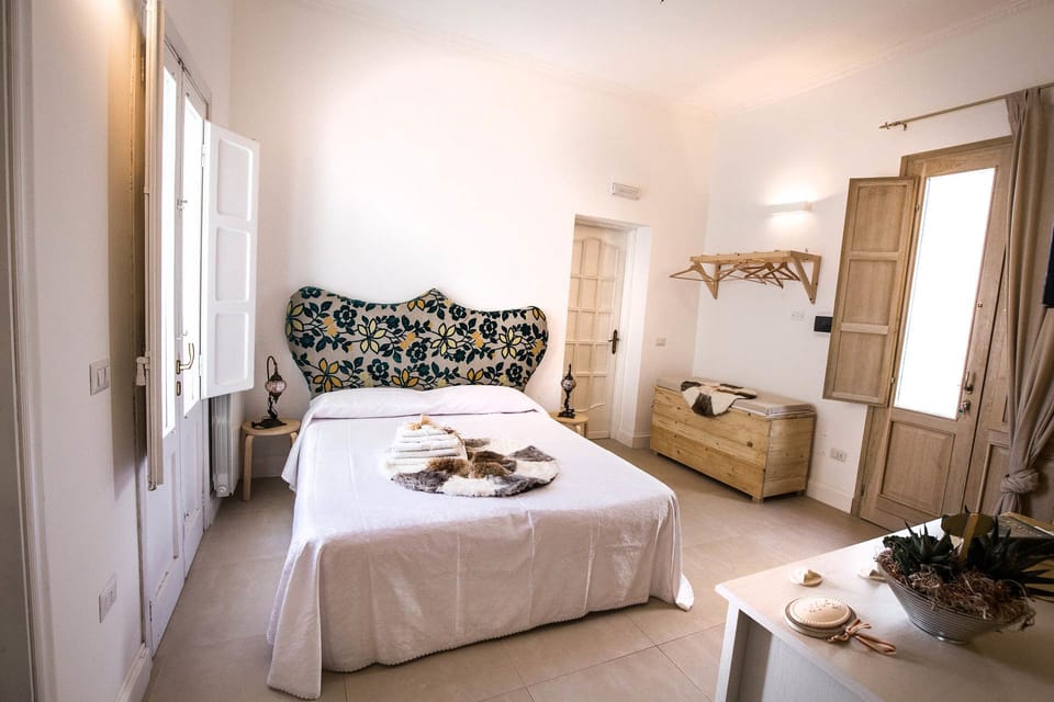 Triple Room | Premium bedding, desk, bed sheets