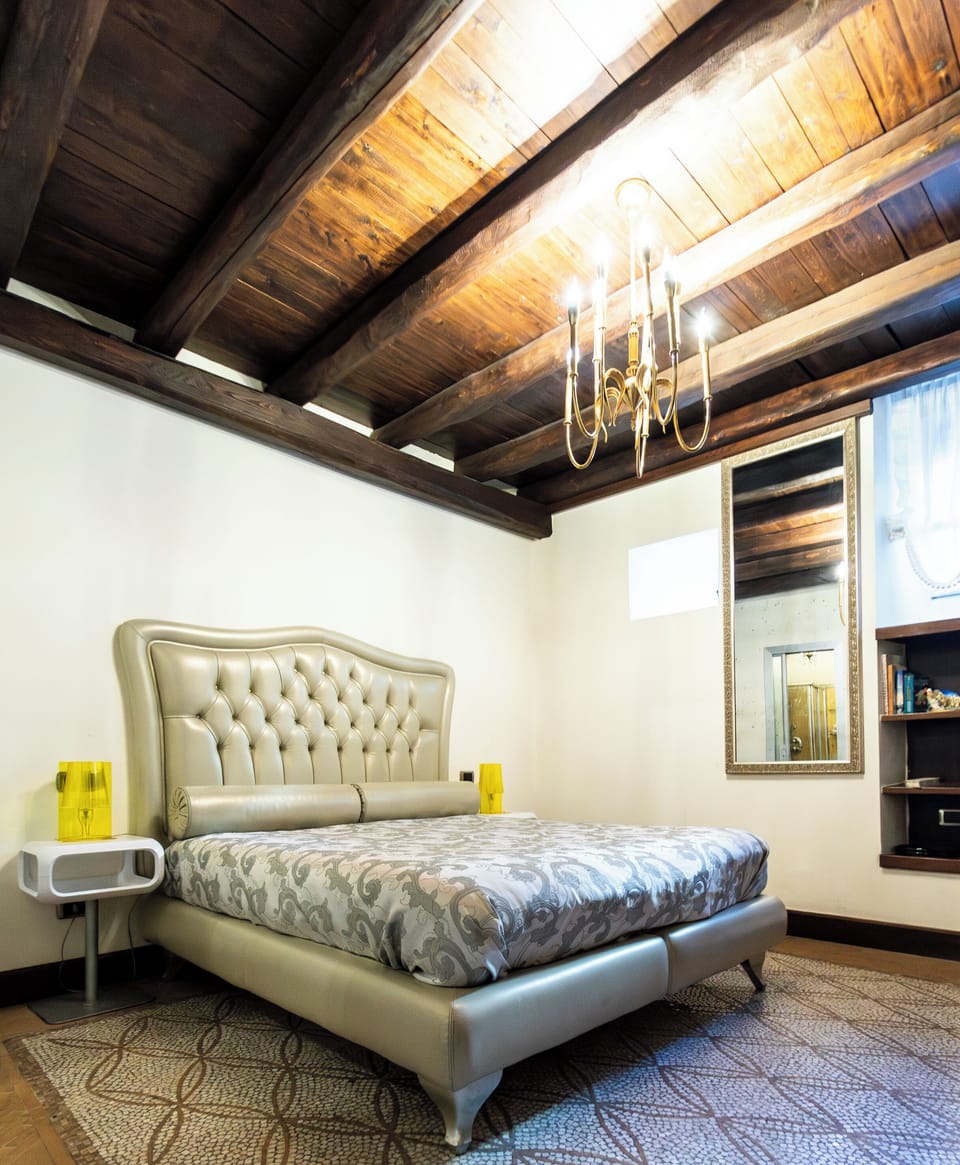 Comfort Double or Twin Room | Premium bedding, desk, laptop workspace, free WiFi