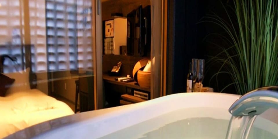 Premium Room with Private Semi Open Air Bath, Terrace, Non Smoking | Down comforters, WiFi (free), bed sheets