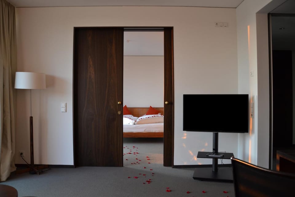 Minibar, in-room safe, desk, soundproofing