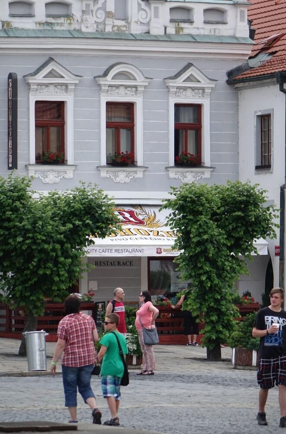 Front of property - evening/night