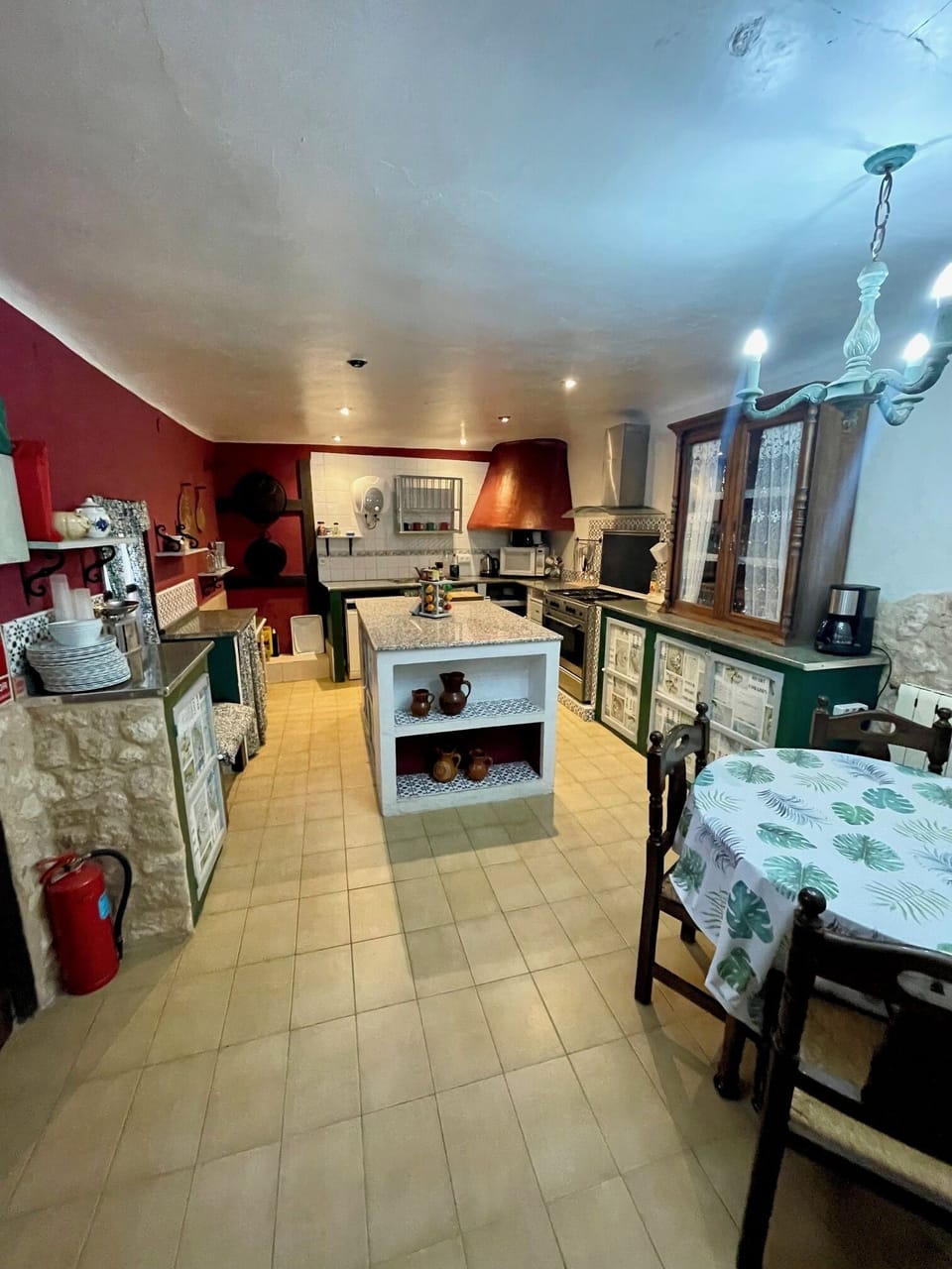 Traditional House | Private kitchen | Shared fridge, highchair