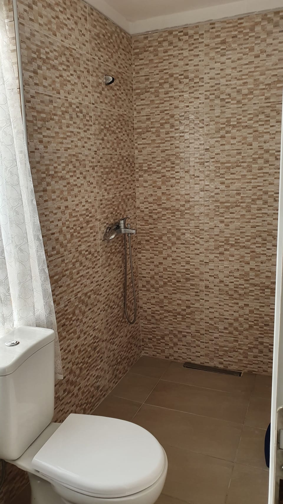 Shower, free toiletries, hair dryer, bathrobes