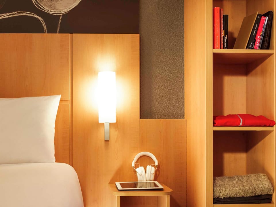 Premium bedding, down comforters, desk, blackout drapes