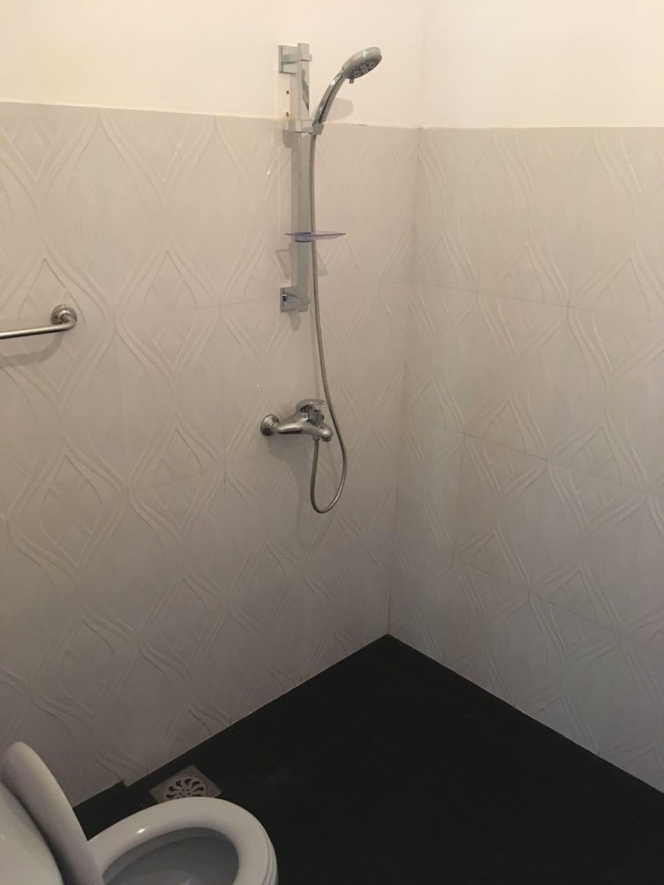 Shower, towels