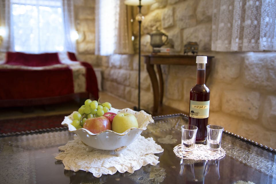 Boutique suite in the First Settlers House | Individually furnished, desk, laptop workspace, blackout drapes