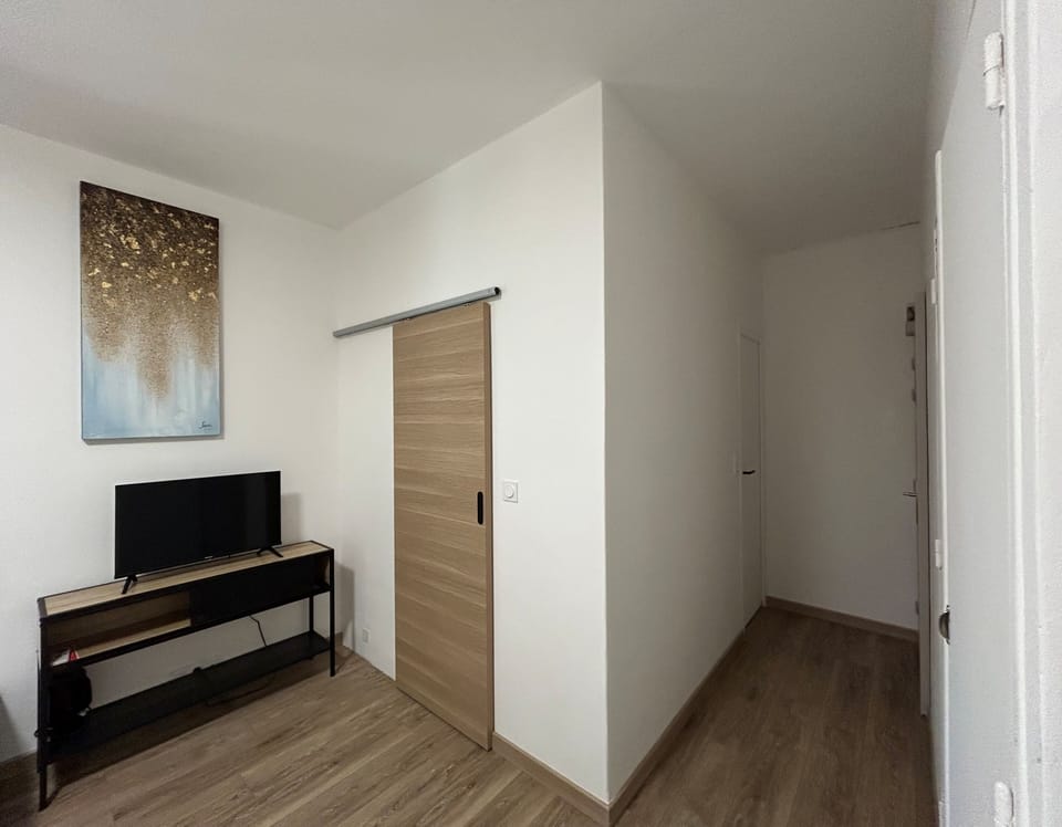 Double Room | Premium bedding, free WiFi, bed sheets