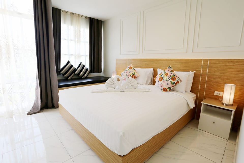 Blackout drapes, free WiFi, wheelchair access
