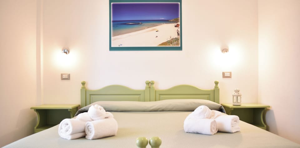 Standard Triple Room | Bed sheets
