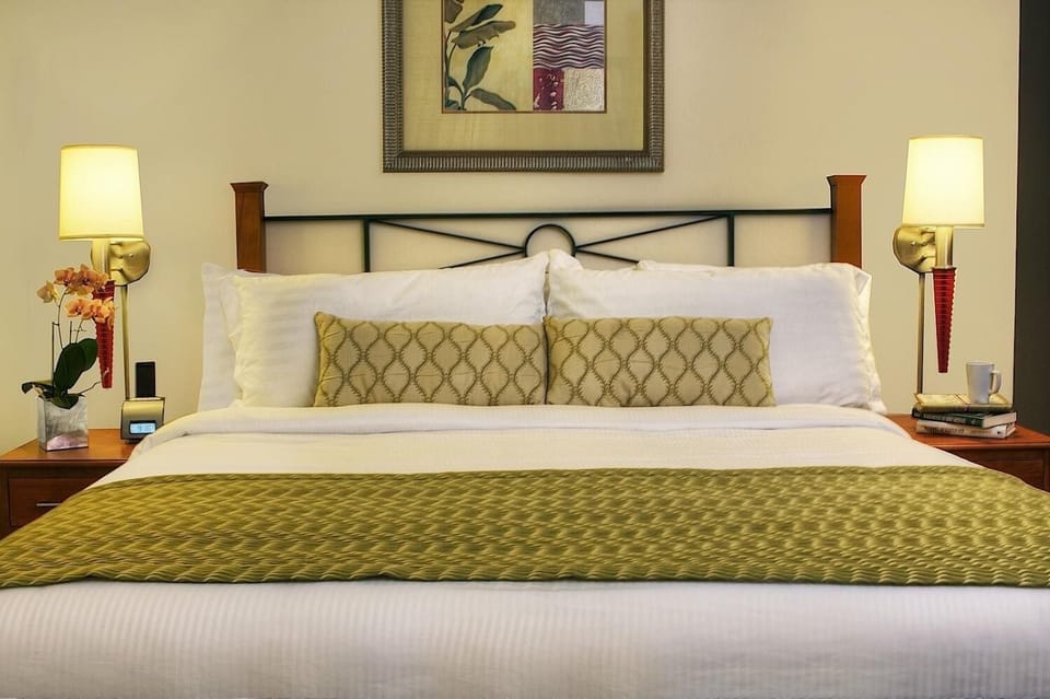 Desk, rollaway beds, free WiFi
