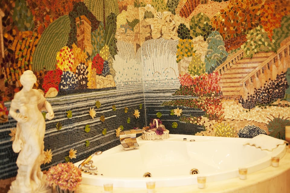 Premium Double Room | Bathroom | Shower, designer toiletries, hair dryer, bathrobes