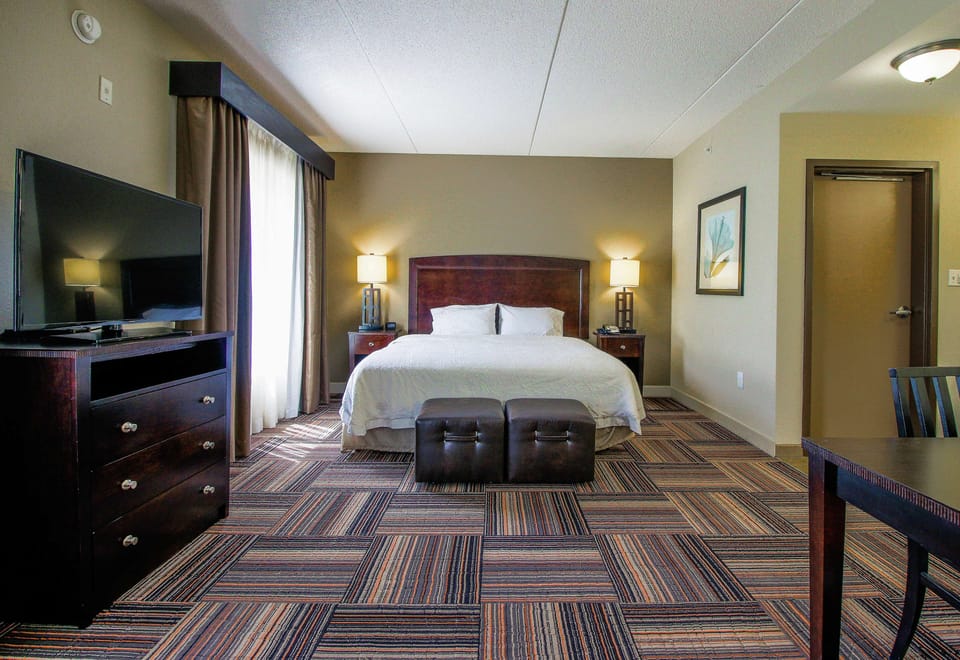In-room safe, iron/ironing board, WiFi (free), alarm clocks
