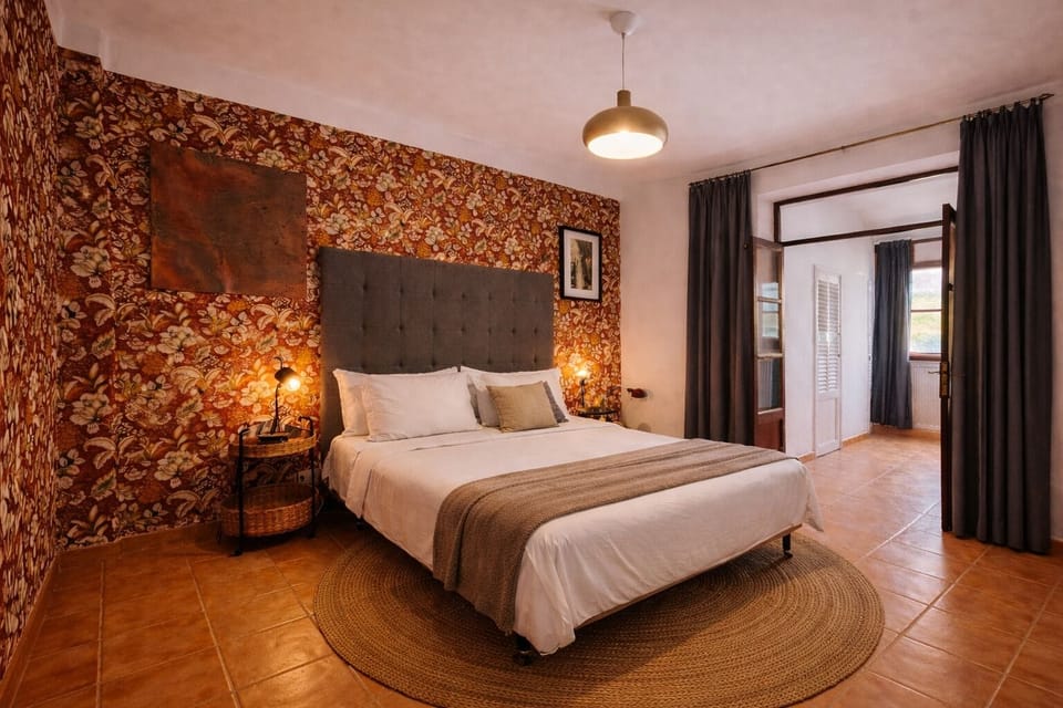 Triple Room (Private Bathroom) | Premium bedding, free WiFi, bed sheets