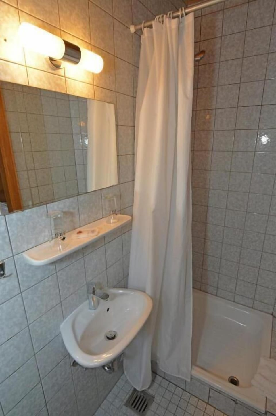 Double Room, Garden View | Bathroom
