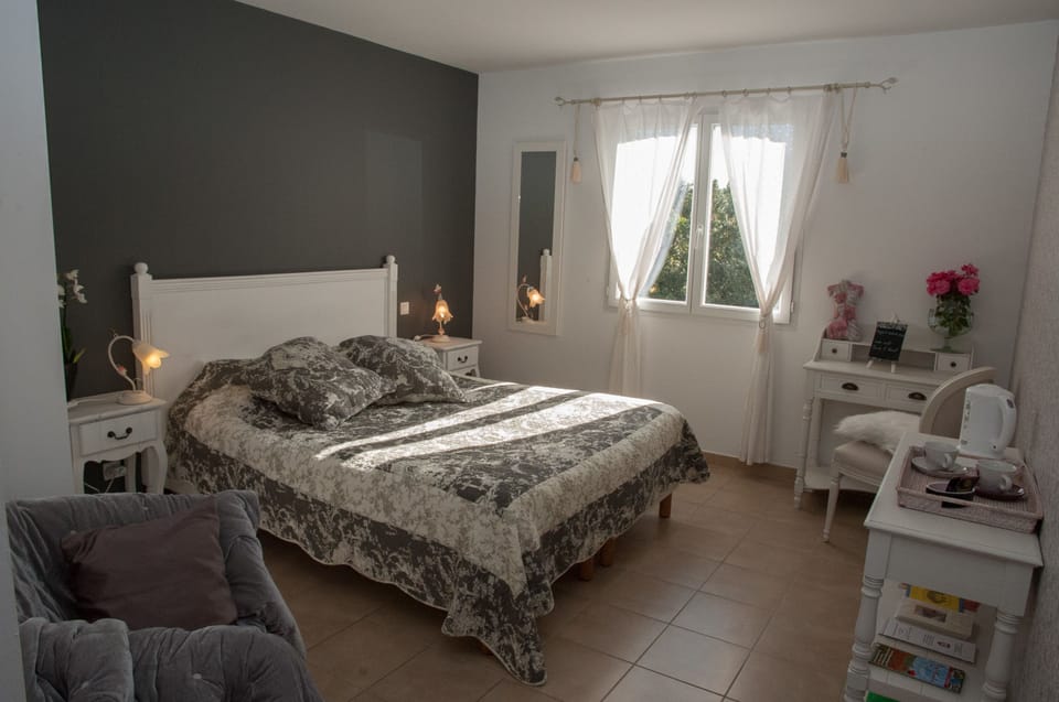 Premium bedding, pillowtop beds, in-room safe, individually decorated
