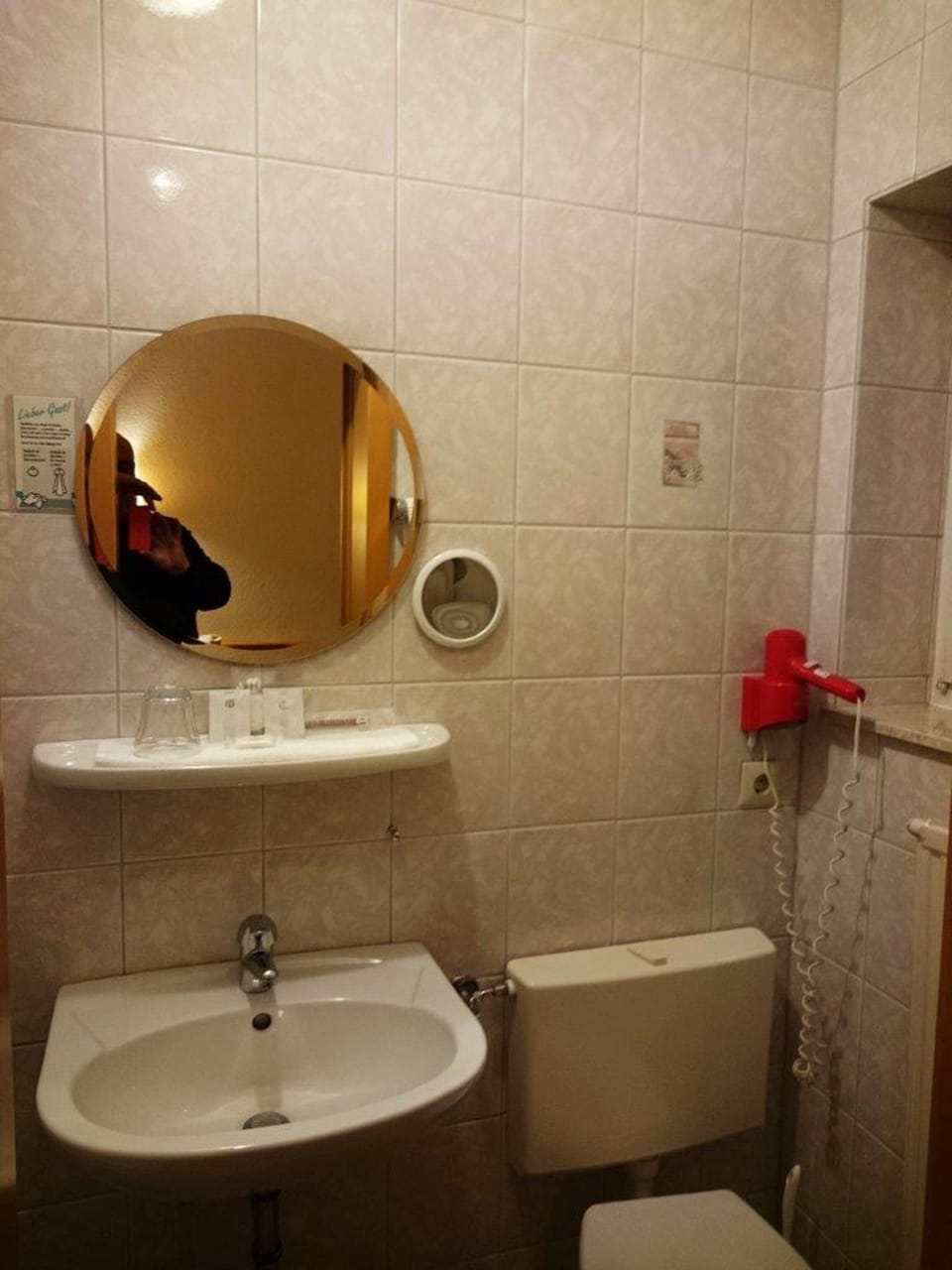 Shower, free toiletries, hair dryer, bathrobes