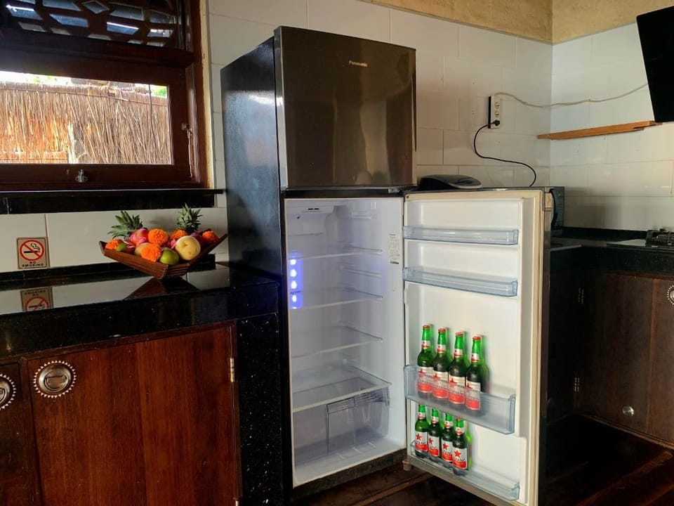 Traditional Villa, 2 Bedrooms | Private kitchen | Electric kettle