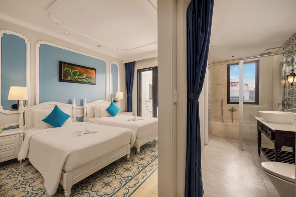 Deluxe Double or Twin Room, Balcony | Down comforters, minibar, in-room safe, individually decorated