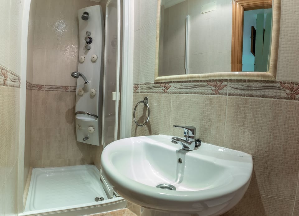Pensión Isabel by Vivere Stays Bed and Breakfast in Salamanca