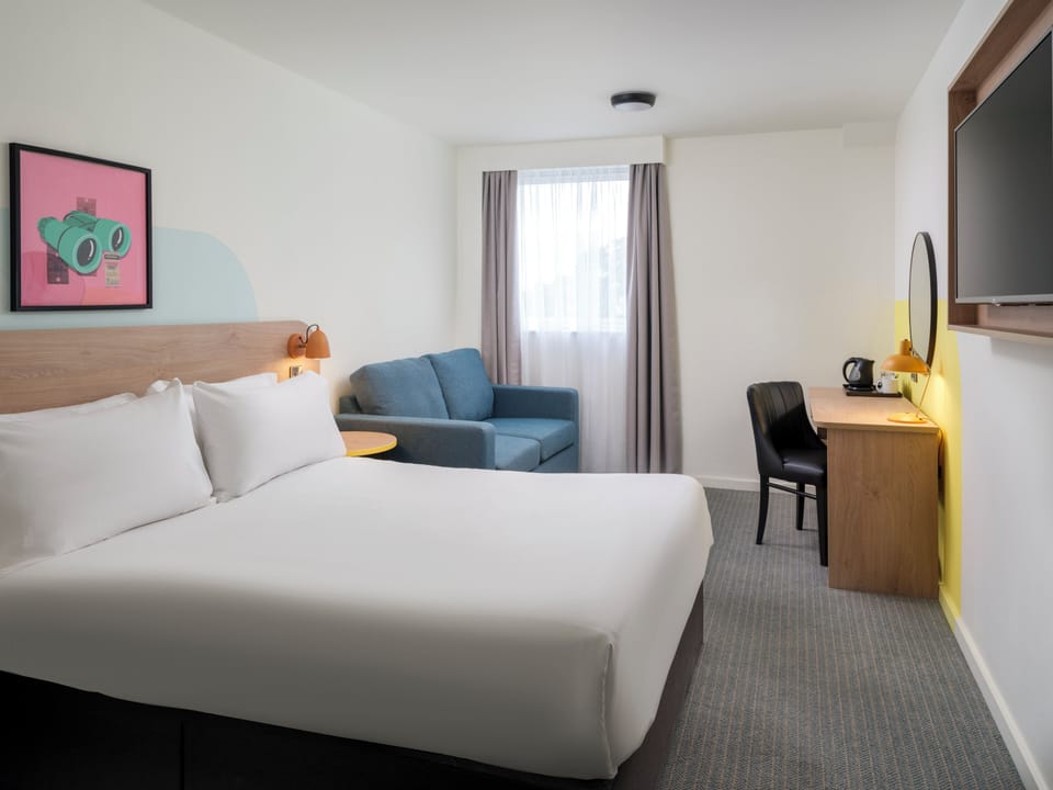 Desk, free WiFi, bed sheets, wheelchair access