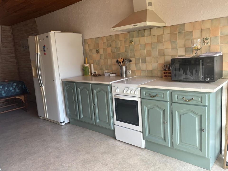 Espresso maker, coffee/tea maker, shared fridge, shared microwave