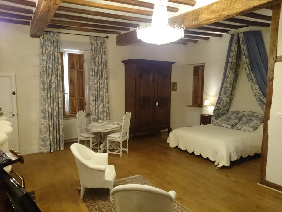 Double Room (Les Heures Bleues) | Individually decorated, individually furnished, desk, blackout drapes