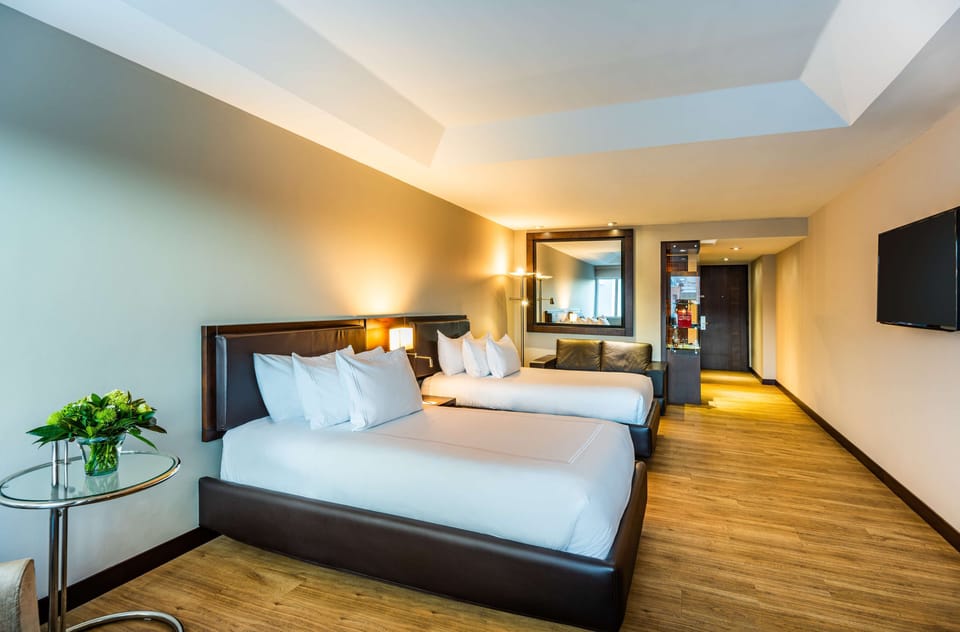 1 bedroom, premium bedding, down comforters, in-room safe