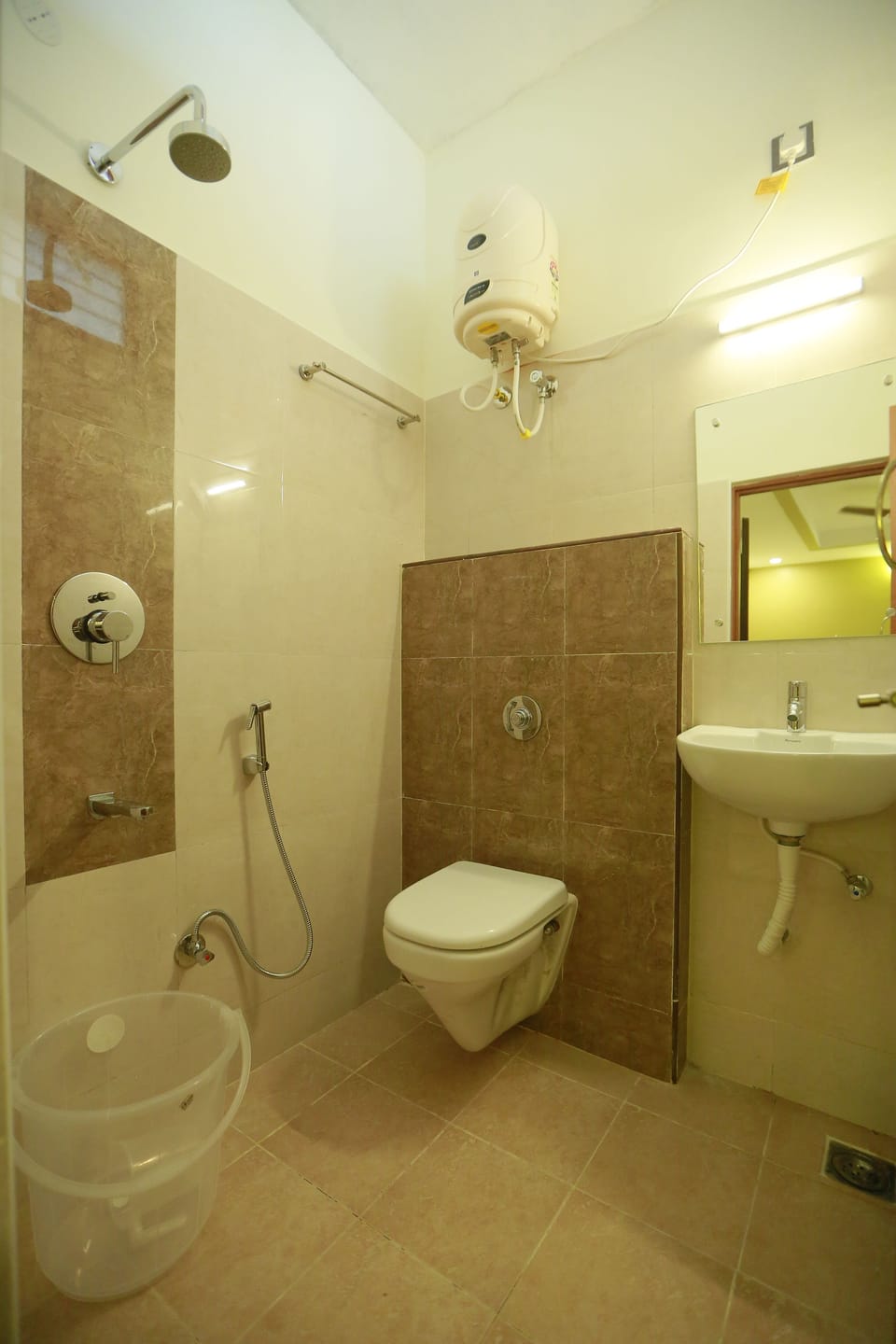 Shower, towels
