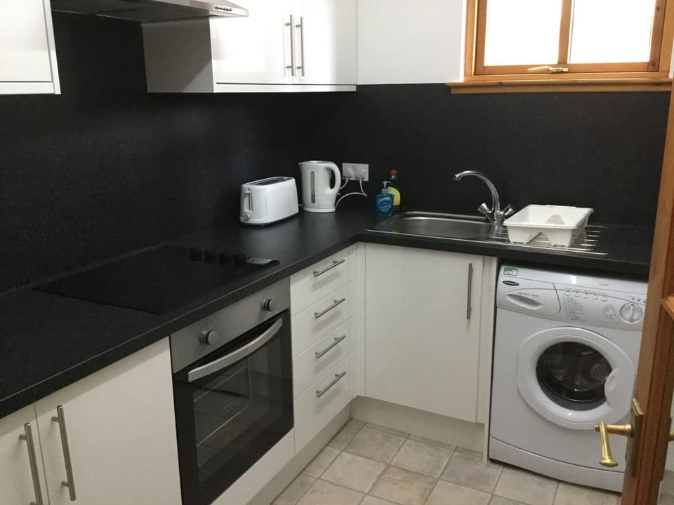 Apartment | Private kitchen | Full-size fridge, microwave, oven, stovetop