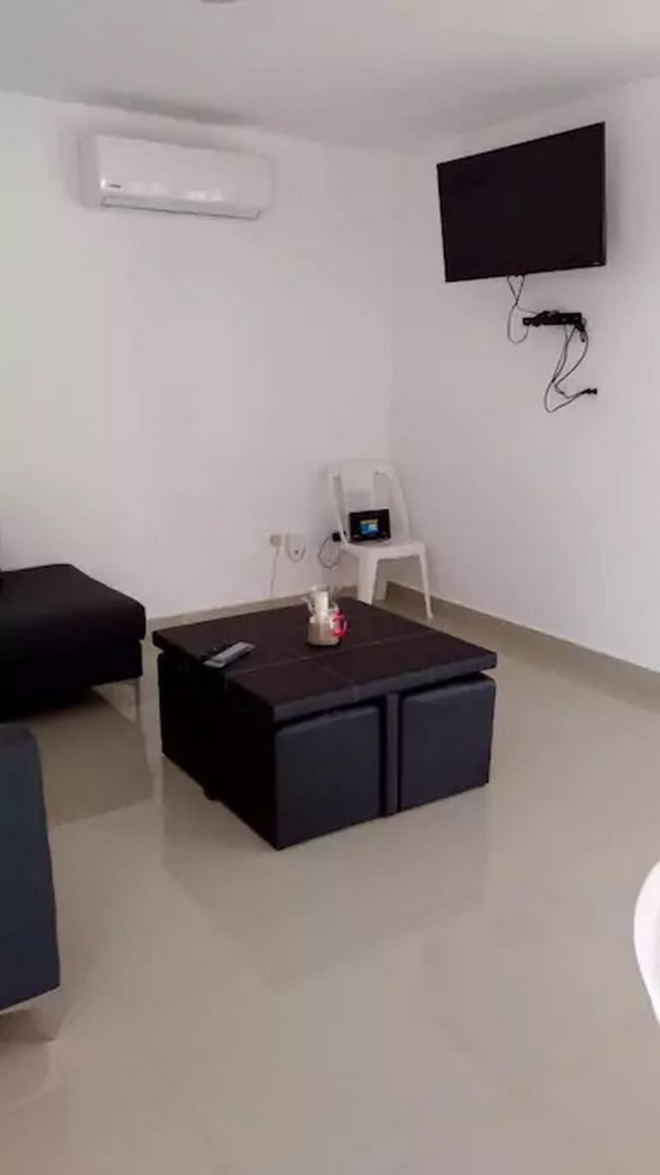 Family Townhome, 3 Bedrooms | Living area | Flat-screen TV