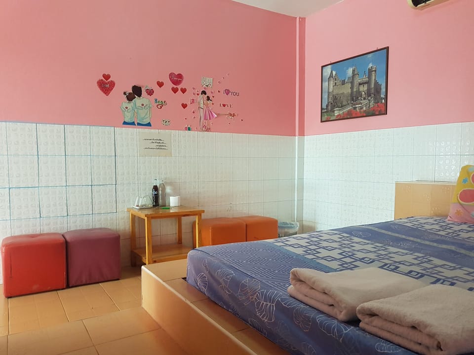Standard Double Room | Free WiFi