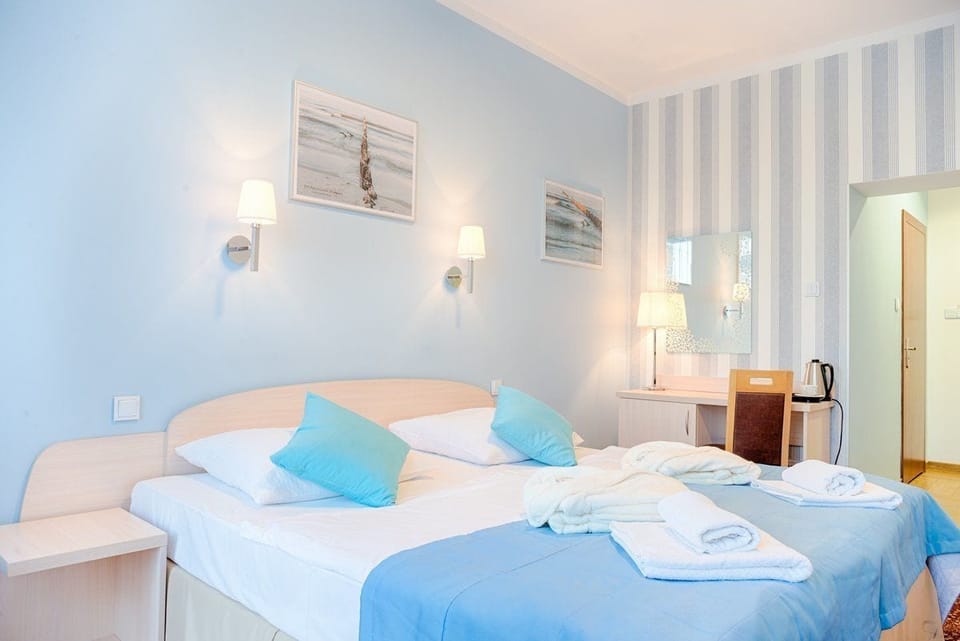Double or Twin Room | Desk, iron/ironing board, rollaway beds, free WiFi